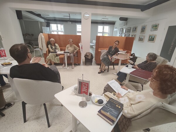 Dyskusyjny Klub Książki - spotkanie po wakacjach